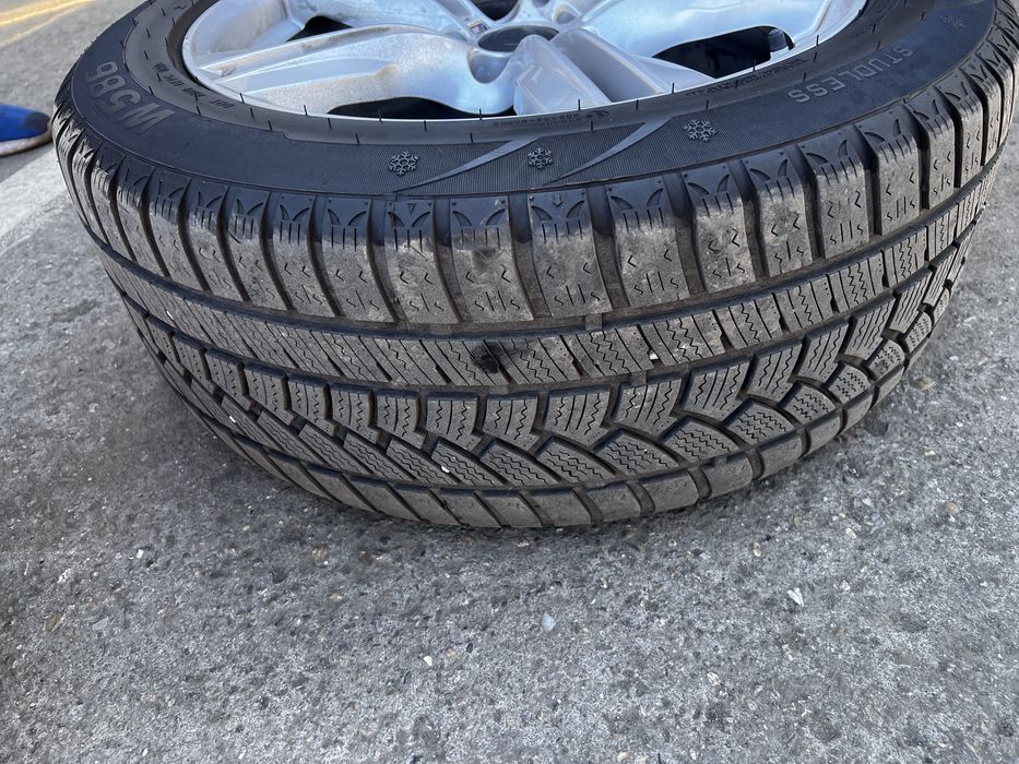 Roti bmw x5 f15 cu cauciucuri de iarna