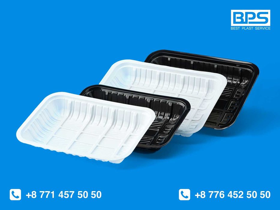 Квадратные одноразовые контейнеры для еды и фасовки.