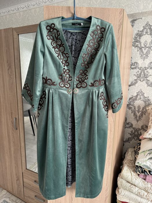 Комзол (Шапан женский)