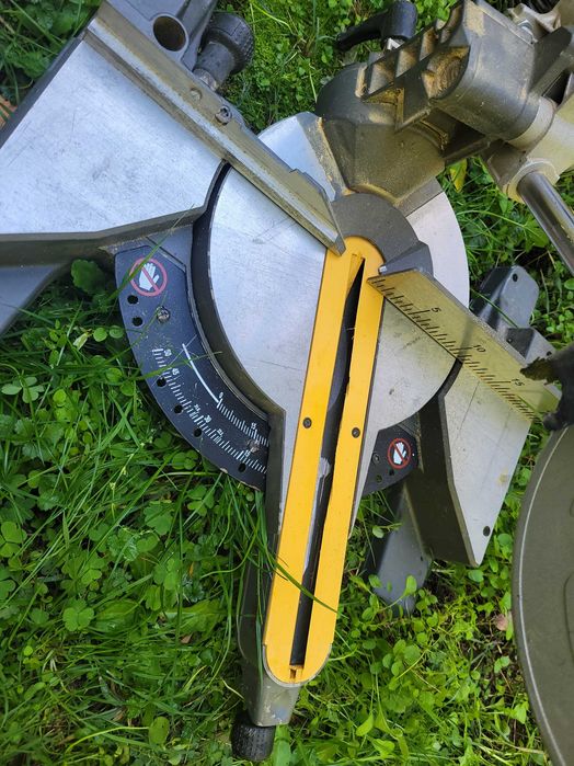 Пендула на БАТЕРИЯ 54в DeWALT DCS777 миксер на батерия, зелен лазарен