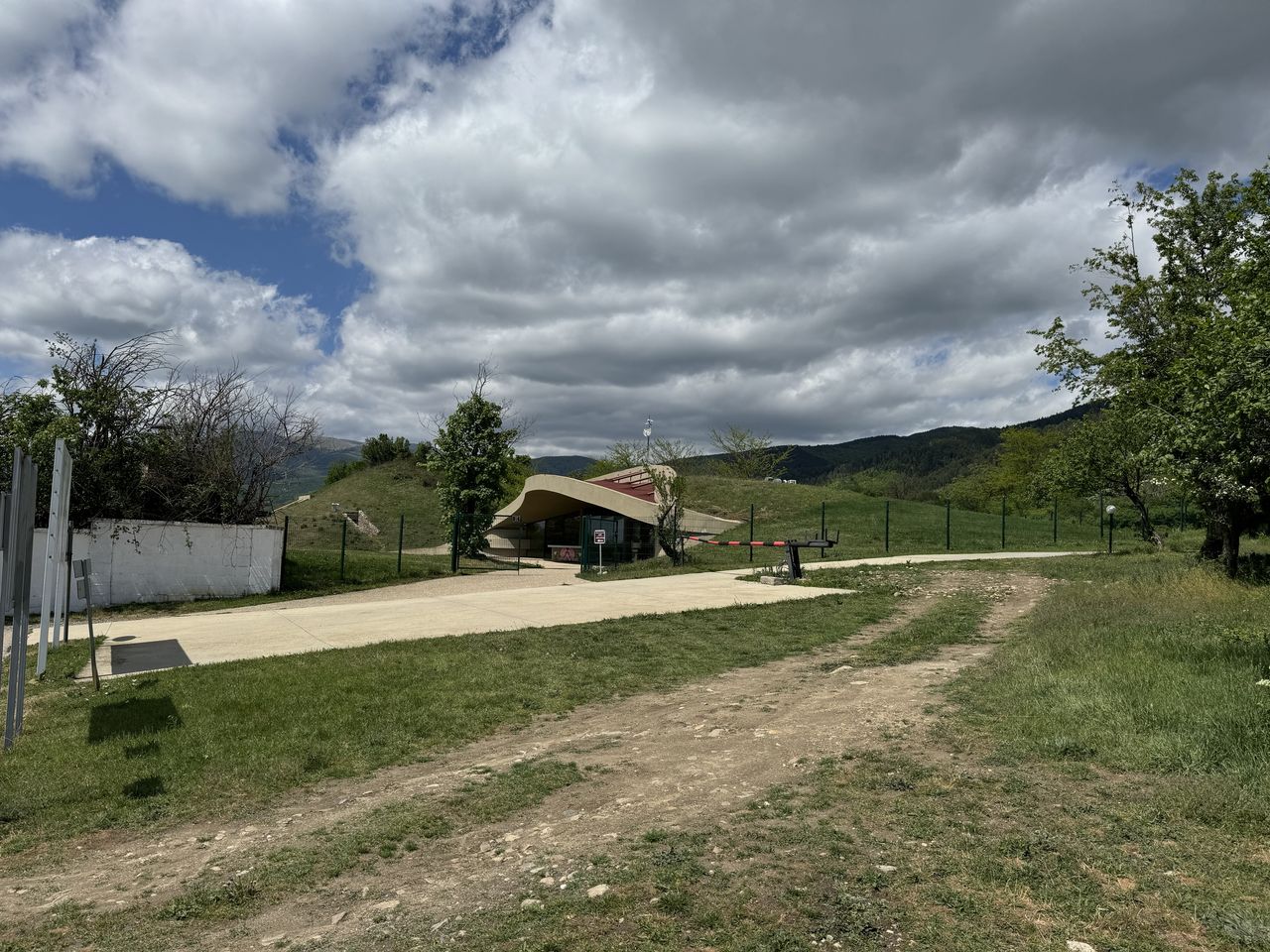 Продава се Парцел в Казанлък - 1600 кв.м за 9 €/кв.м - Снимка #9