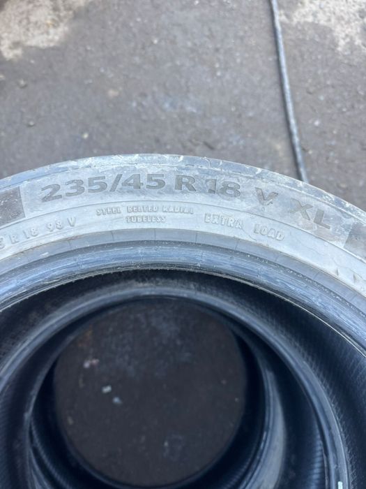Продам резину летеюю 235х45х18