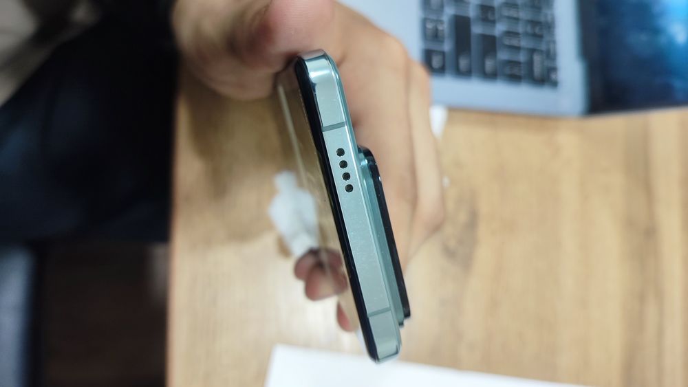 Xiaomi 14 pro flagman