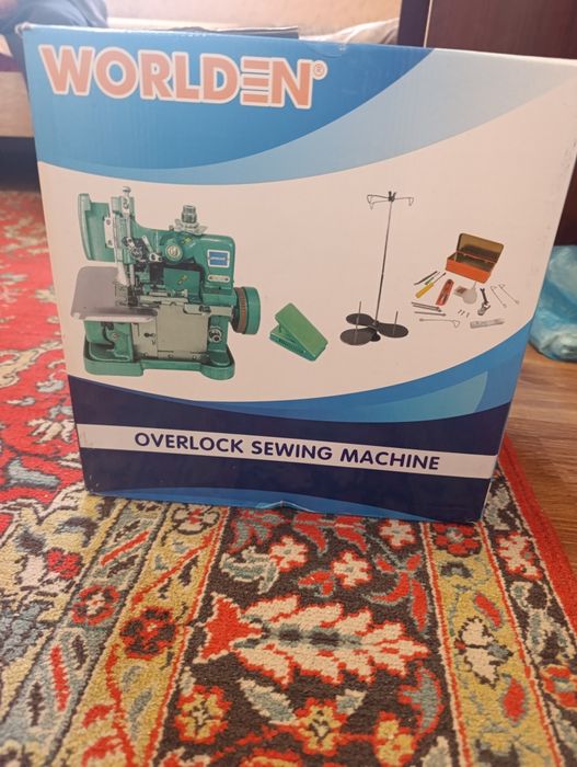 Швейная машинка оверлок