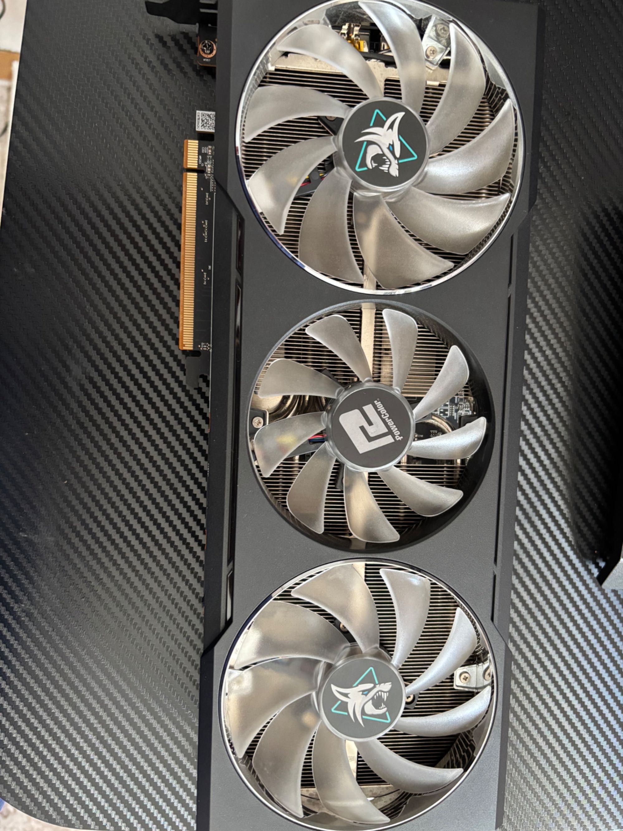 Rx 6700xt hellhound