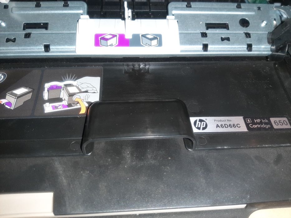 Мастилено-струен принтер, копир и скенер HP Deskjet 2516