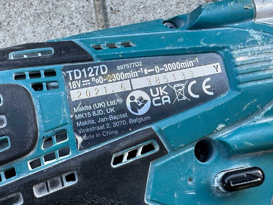 Акумулаторен винтоверт Makita TD127D, с батерия, зарядно и чанта