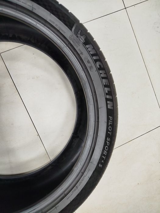 275 40 R22 Shina Michelin 3 dona