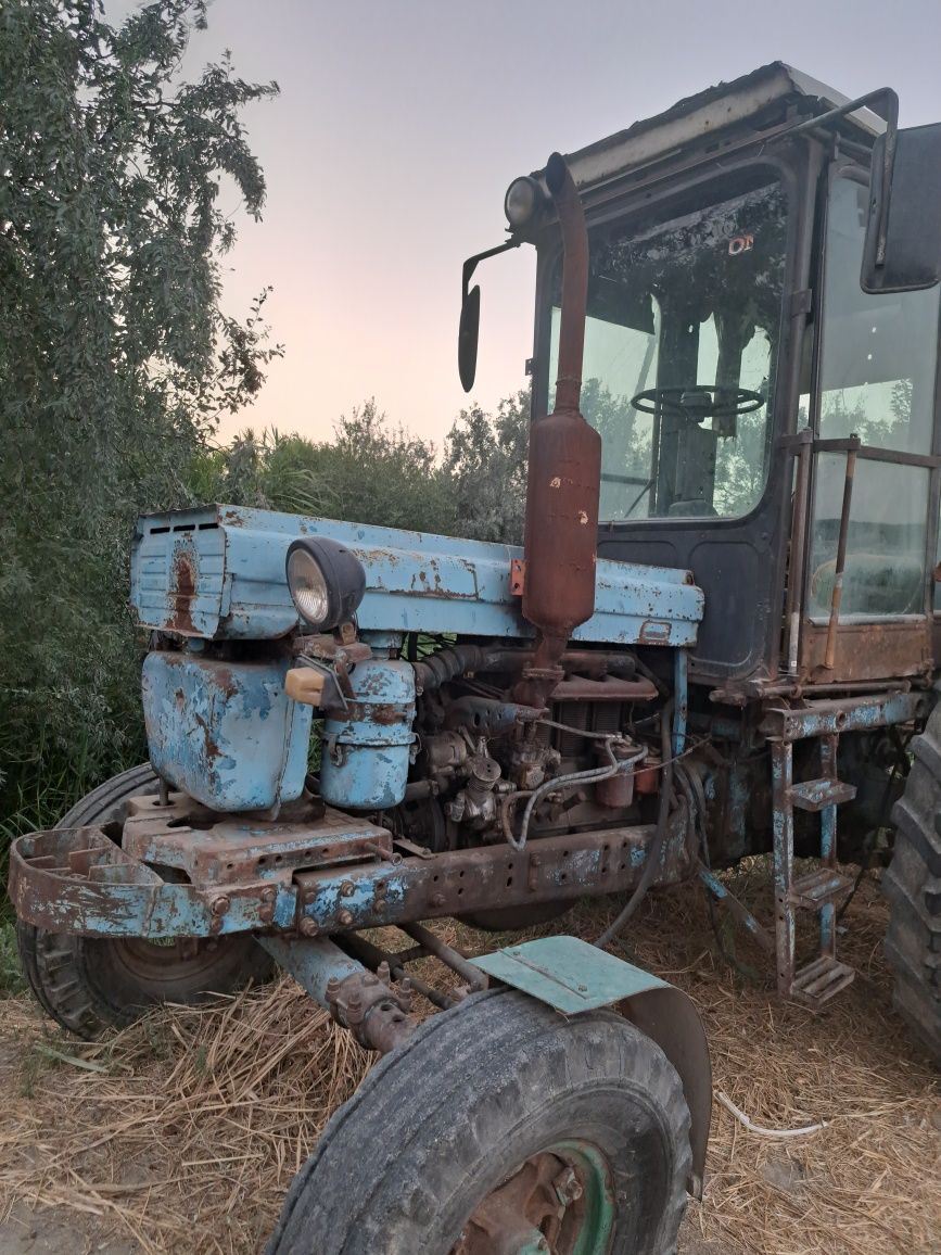 TRAKTOR T28 aaaa