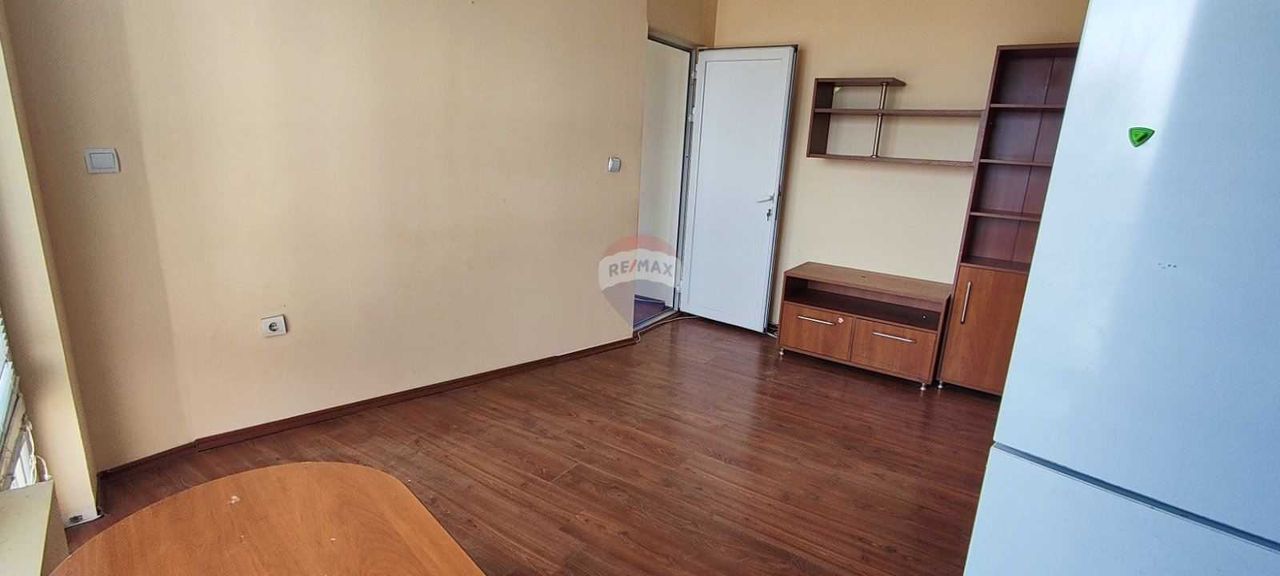 Продава се Двустаен апартамент в Варна, Владислав Варненчик - 51 кв.м за 1469 €/кв.м - Снимка #2