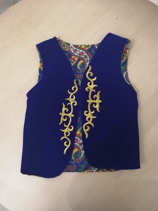 Национальная жилетка для мальчика 7-8 лет