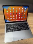MacBook Pro / core i5 / ОЗУ 8 / 2017 год