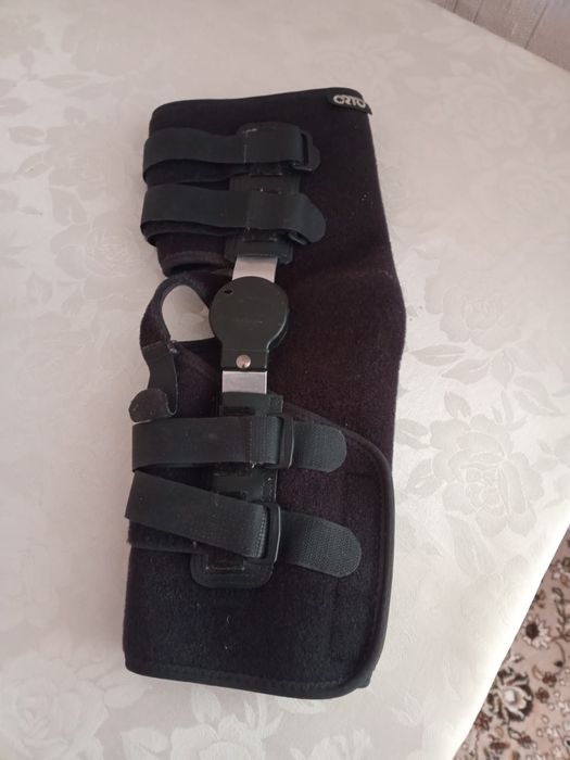 Фиксатор для логтевого сустава