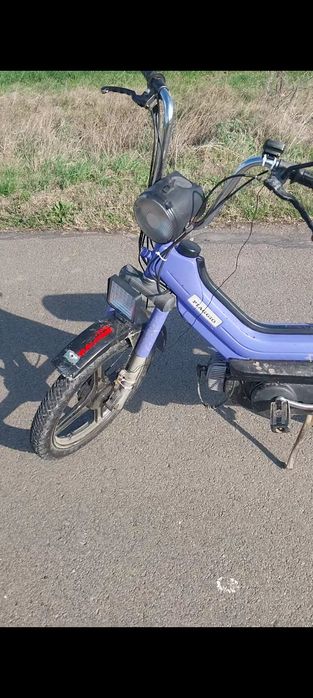 Vând piaggio si   dețin acte