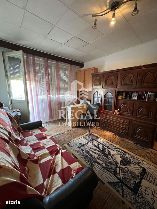 Apartament 3 camere – Micro 4, vedere la bulevard