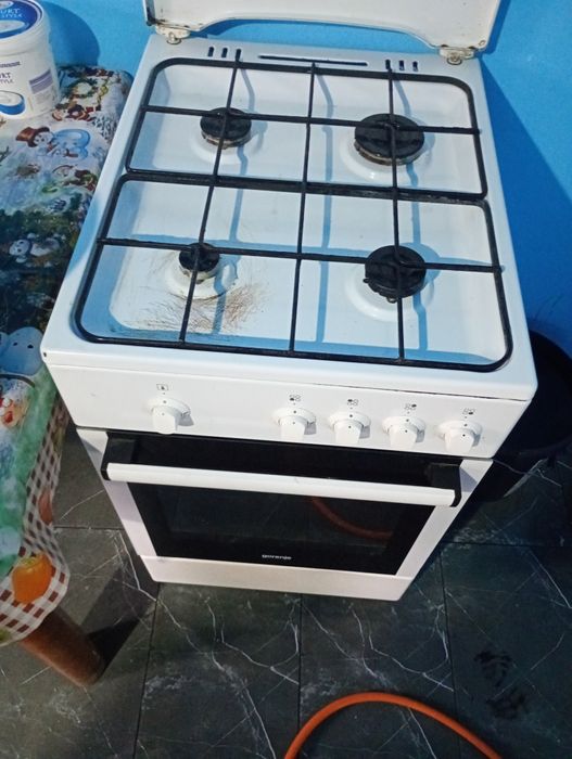 Vând frigider/aragaz(butelie)