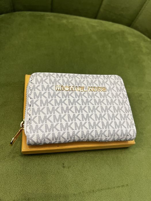 Portofel dama Michael Kors culoare deschisa