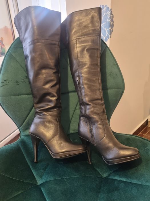 Cizme lungi peste genunchi din piele nr 35