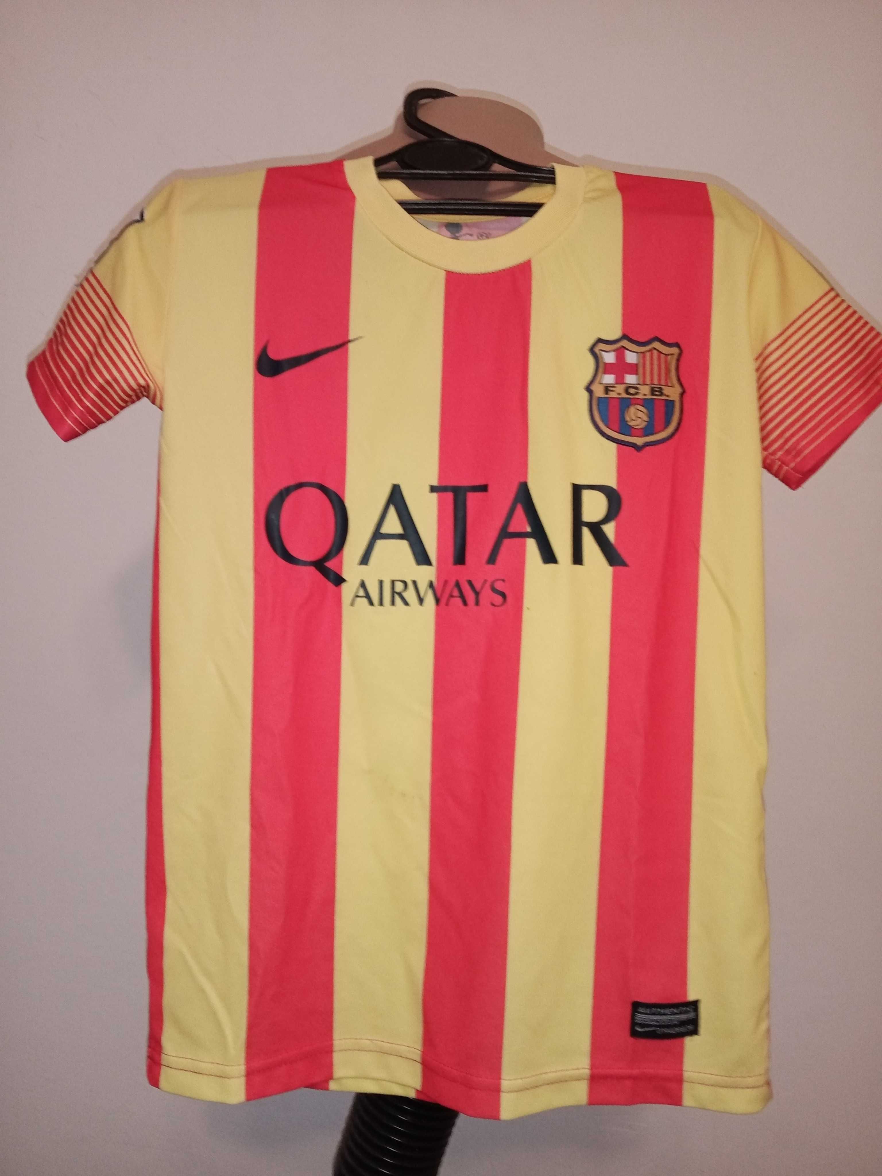 tricouri barcelona FC +geaca+șort+jambiere