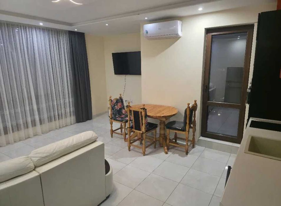 Дава се под наем Двустаен апартамент в Пловдив, Кючук Париж - 72 кв.м за 375 € - Снимка #4