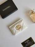 Портфейл Chanel.