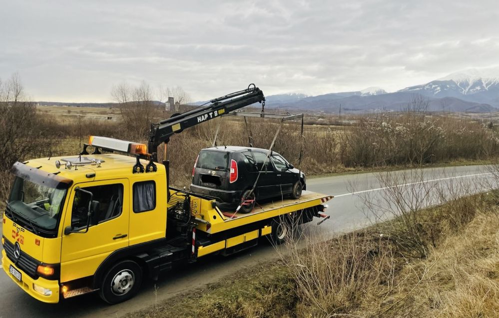 Asistenta rutiera Tractari auto Sibiu Ajutor auto Ridicari cu macara