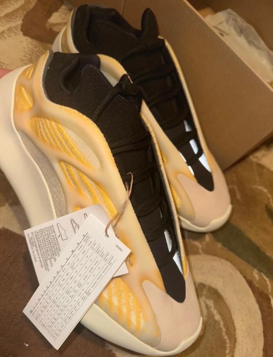 Adidas yeezy boost 700 V3 originali