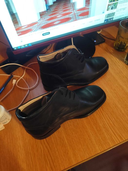 Ghete Barbati Toamna-Iarna Piele marimea 41 noi