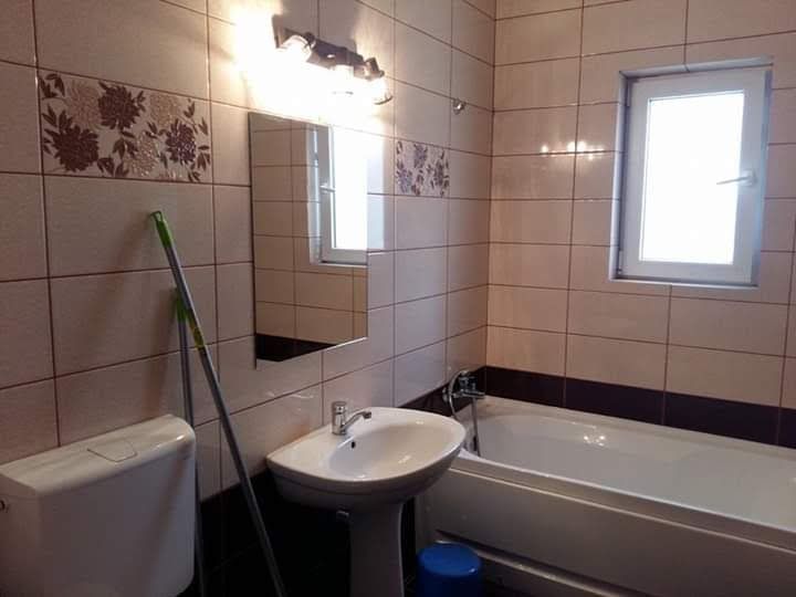 Apartament decomandat 2 camere