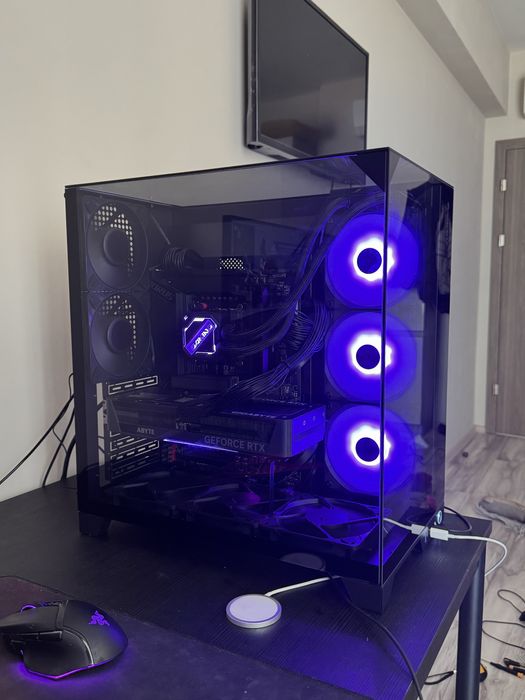 компютър (RTX 5070, i7 14700KF, ram 32gb, 1TB SSD)