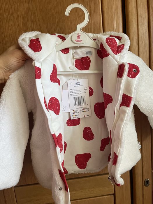 Яке за момиче размер 86. Ново с етикет -марка chicco