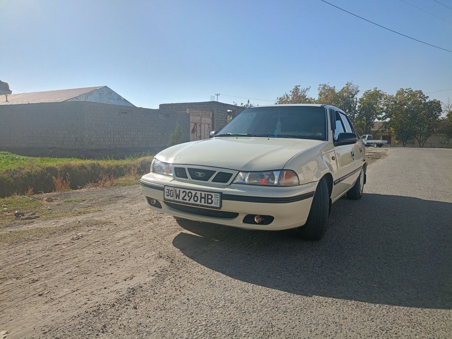 Срочно сотилади нексия донс