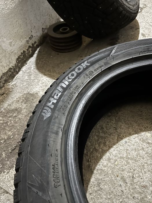 Продам шипованную резину 215/55/17