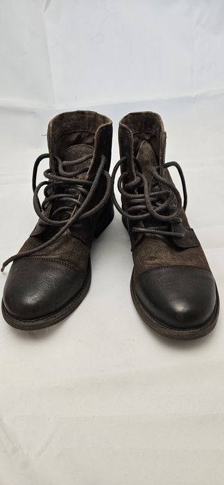 Кафеви кожени кубинки на Levis