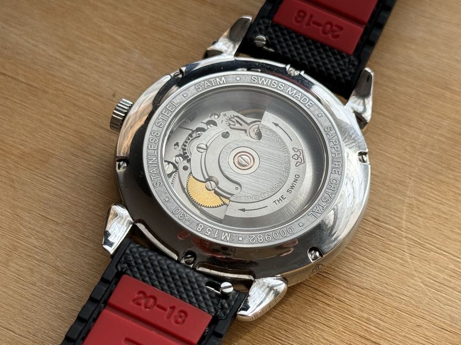 Наручные швейцарские Swiss Made часы - Marvin