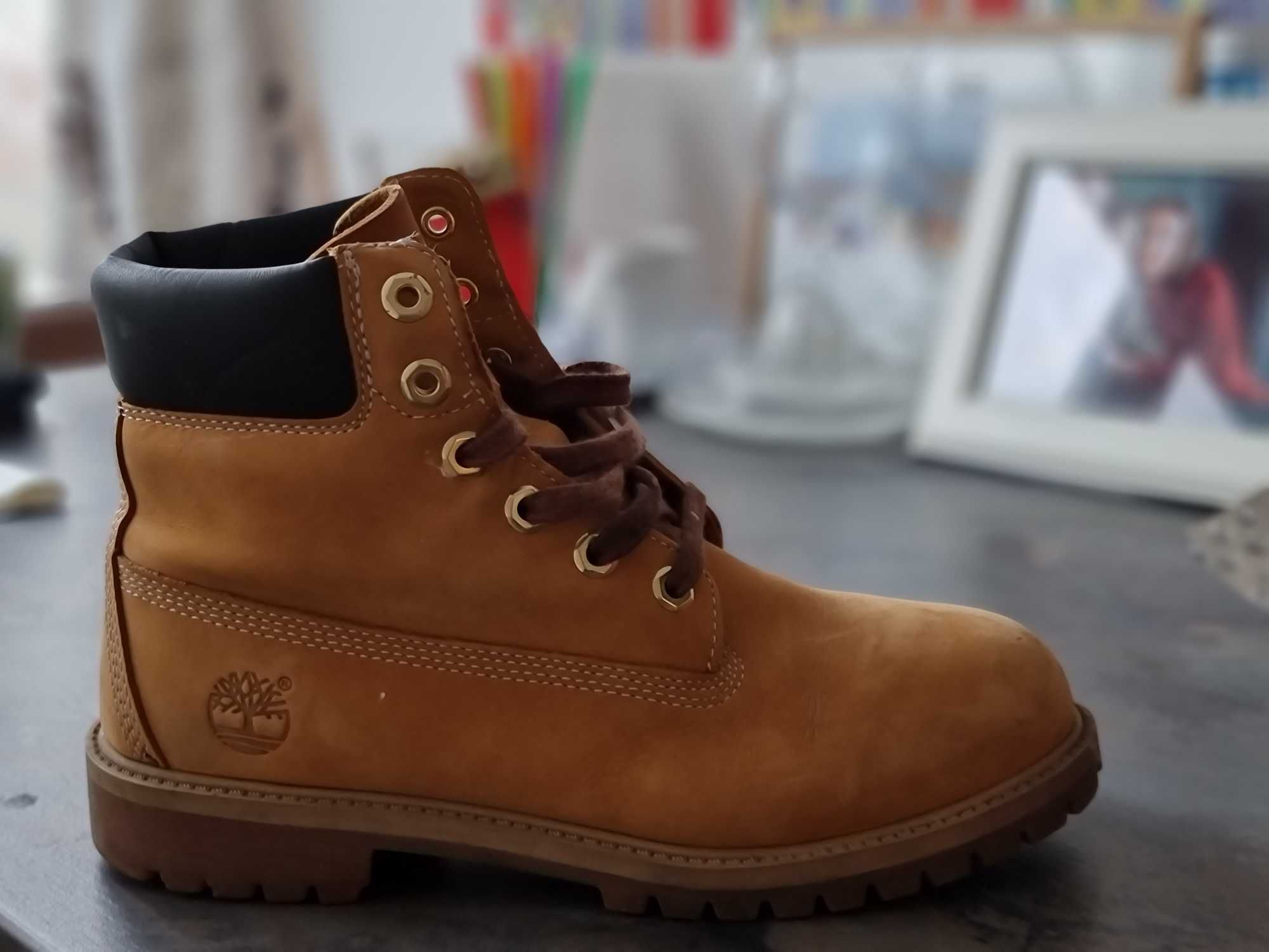 Ghete Timberland crem