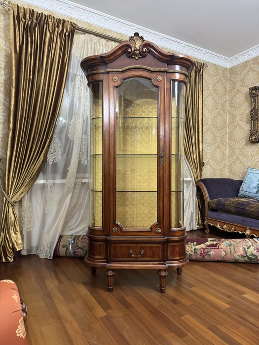 Сервант 2 штуки. Италия