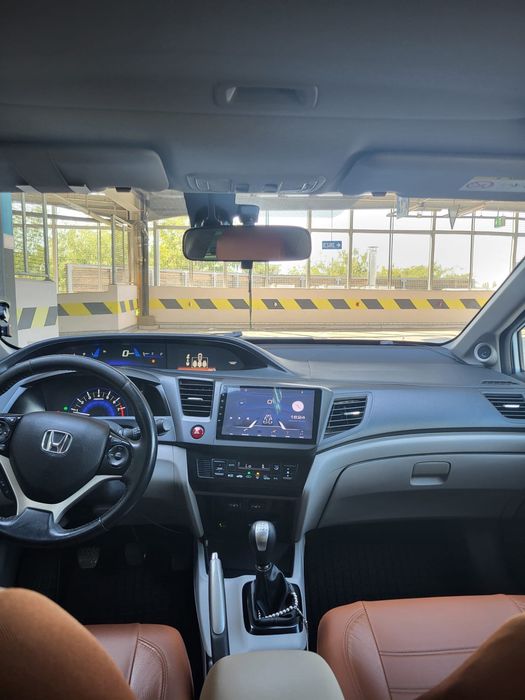 Honda Civic 1.8 i-VTEC benzină + GPL | An fabricație 2016 | 180.000 km