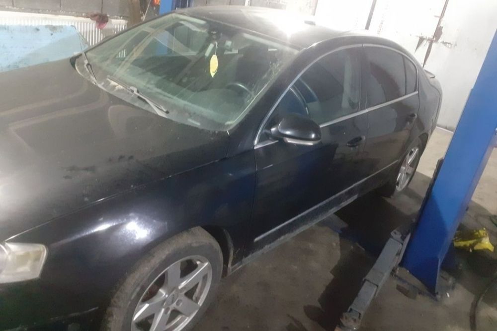 Dezmembrez Vw Passat B6 2.0 Diesel Manual/Automat