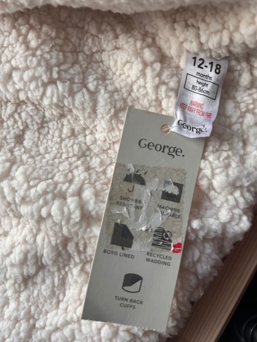 Разпродажба_Бебе Якета George