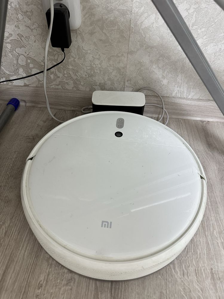 Продам робот пылесос Xiaomi