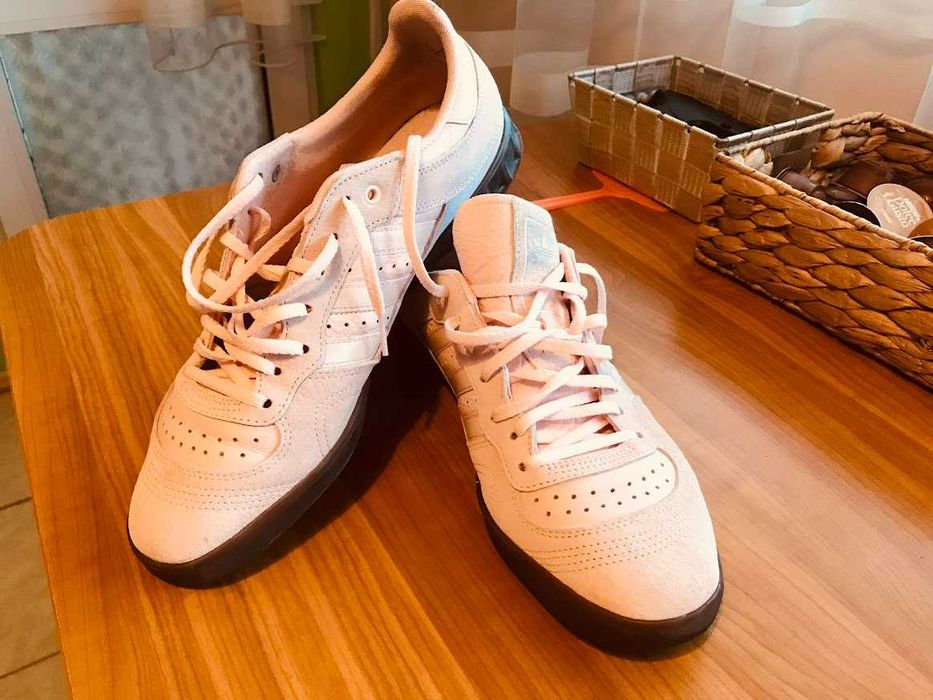 Маратонки ADIDAS