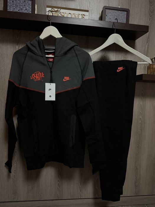 Trening Nike Tech Syna World Premium