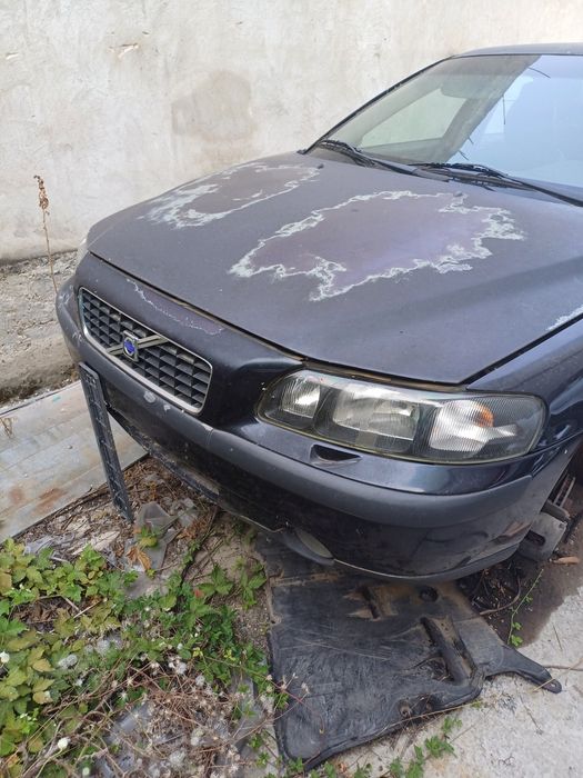 Волво S60 D5 модел 2004г на части