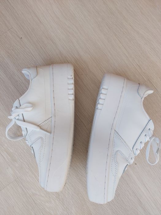 Бели маратонки FILA-60лв.