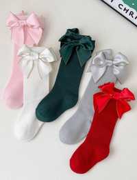 Бебешки чорапки с панделка