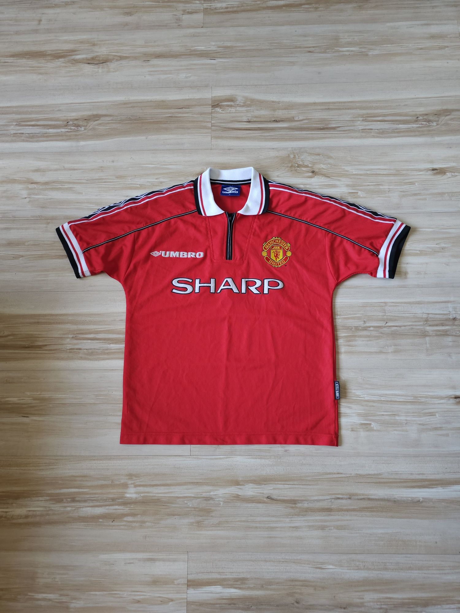 Оригинална тениска Umbro Vipa Tech x F.C. Manchester United