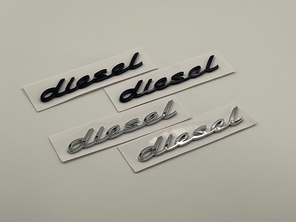 Emblema PORSCHE diesel negru