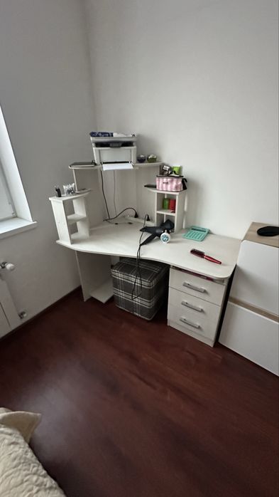 Стол компьютерный