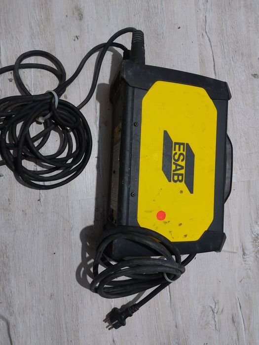 Aparat sudura esab rogue es 201ip pro